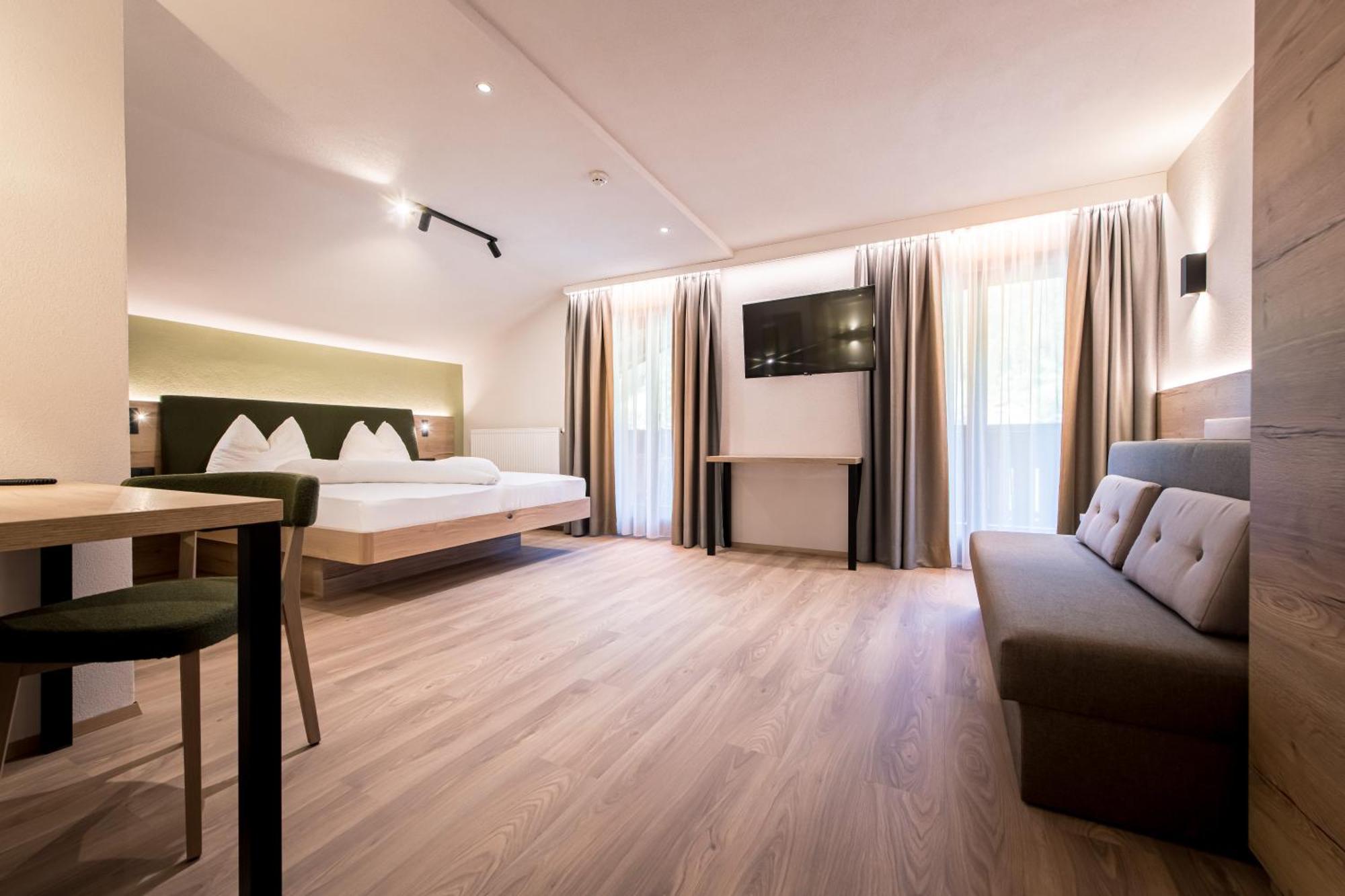 Hotel Sigmunderhof Chienes Luaran gambar