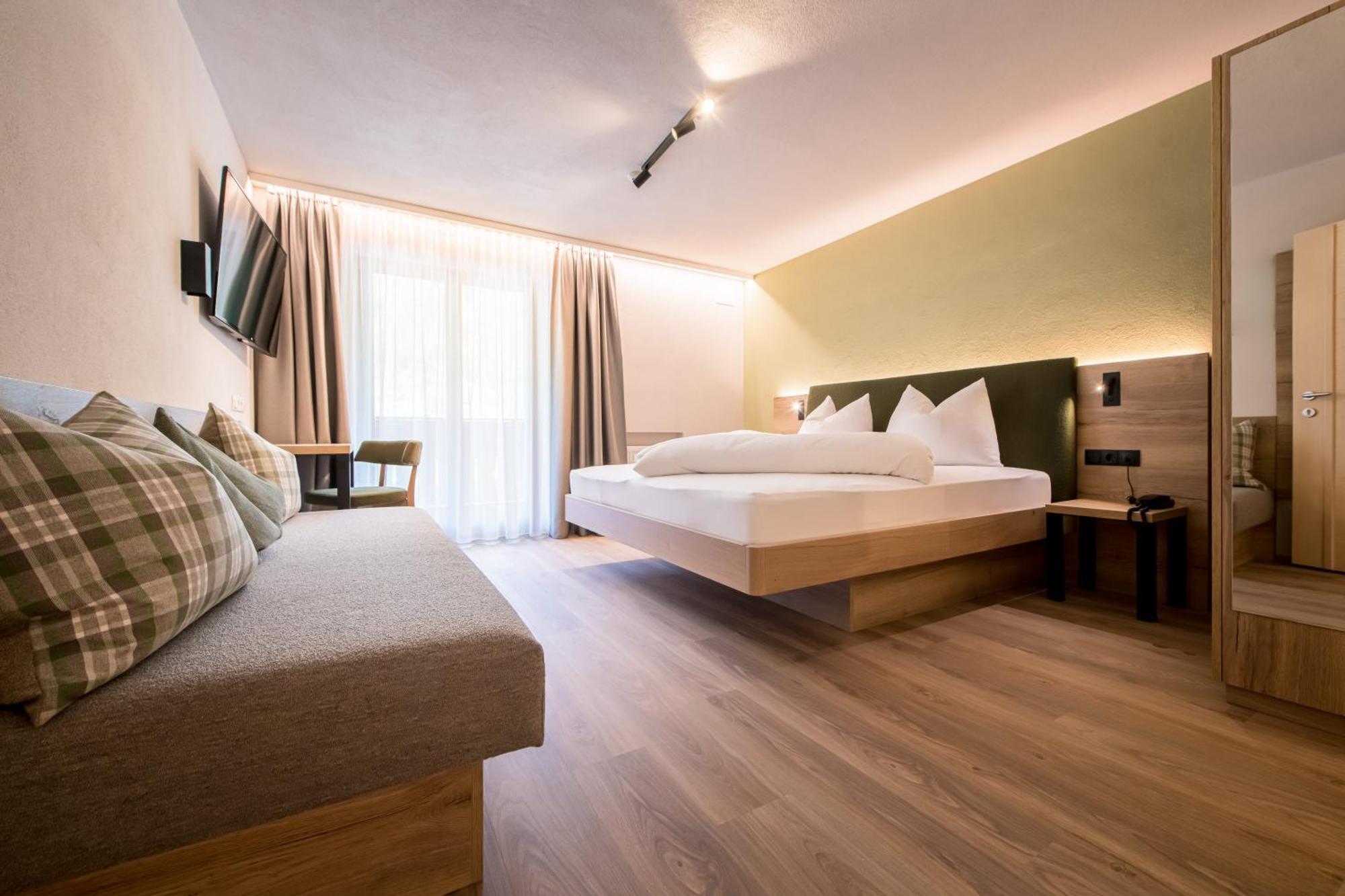 Hotel Sigmunderhof Chienes Luaran gambar